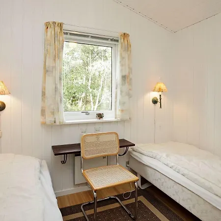 Three-bedroom Holiday In 6