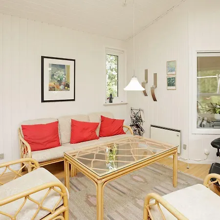 Σπίτι διακοπών Three-bedroom Holiday In 6